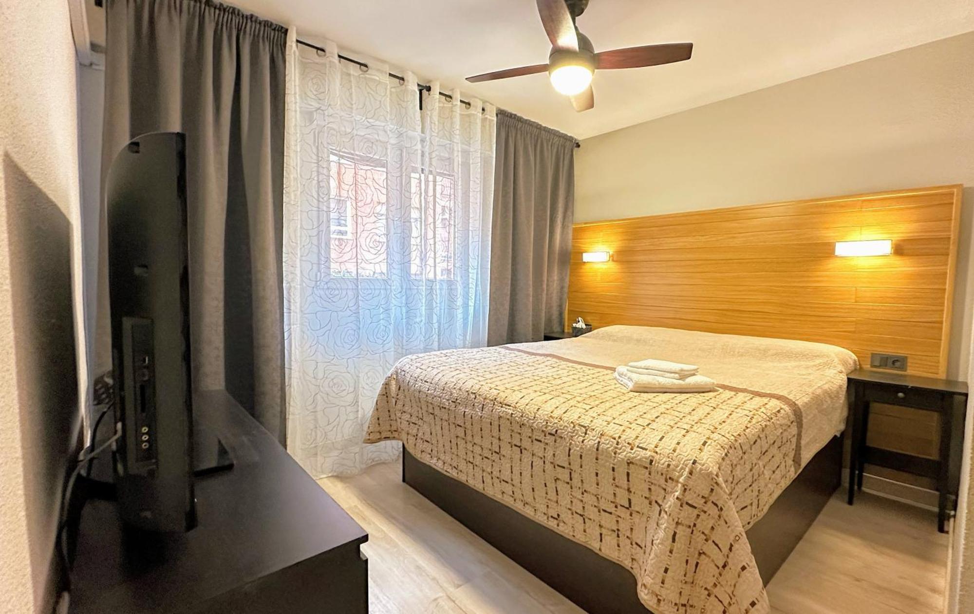 Apartment Monfort Valencia Exteriör bild