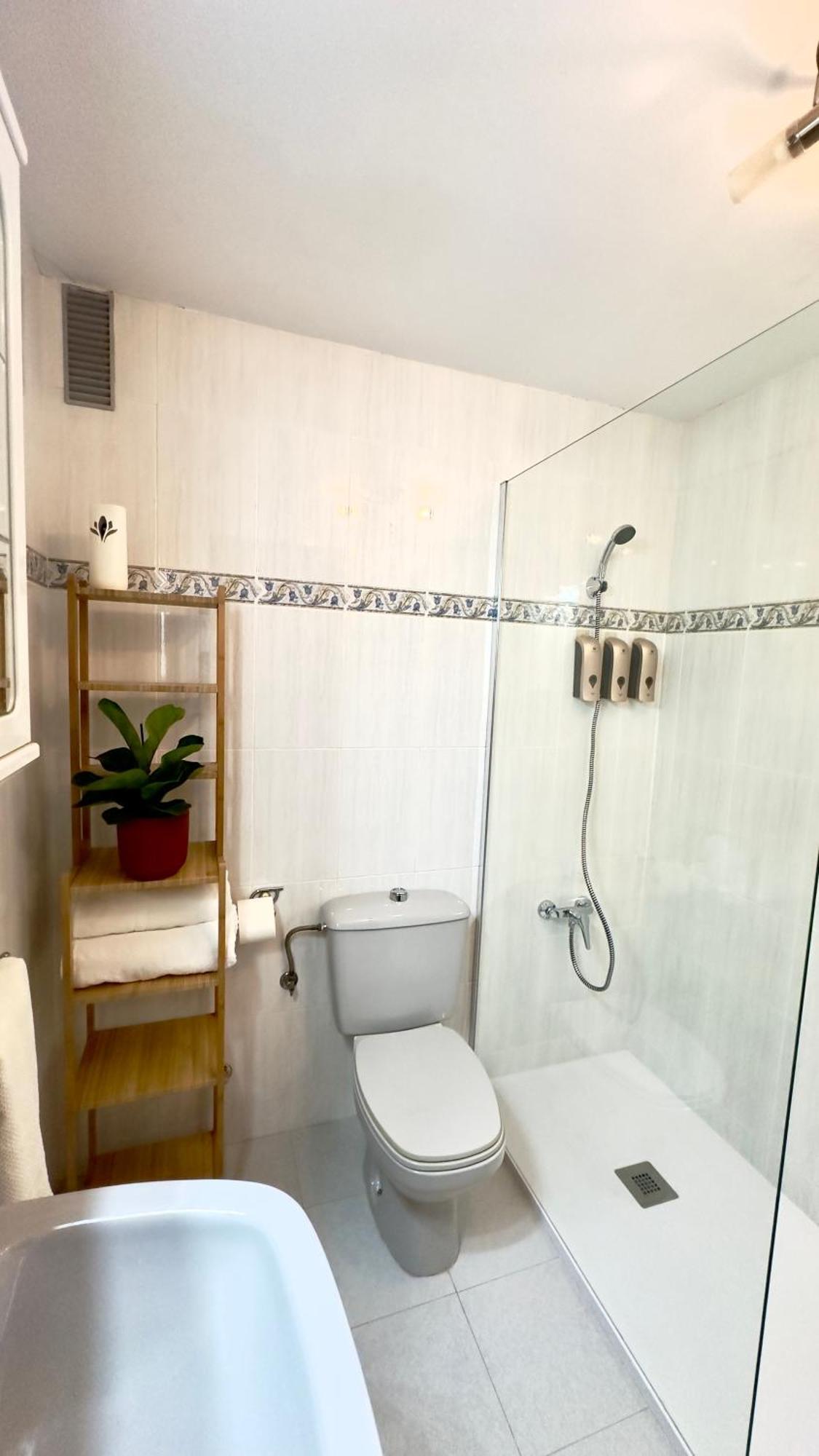 Apartment Monfort Valencia Exteriör bild