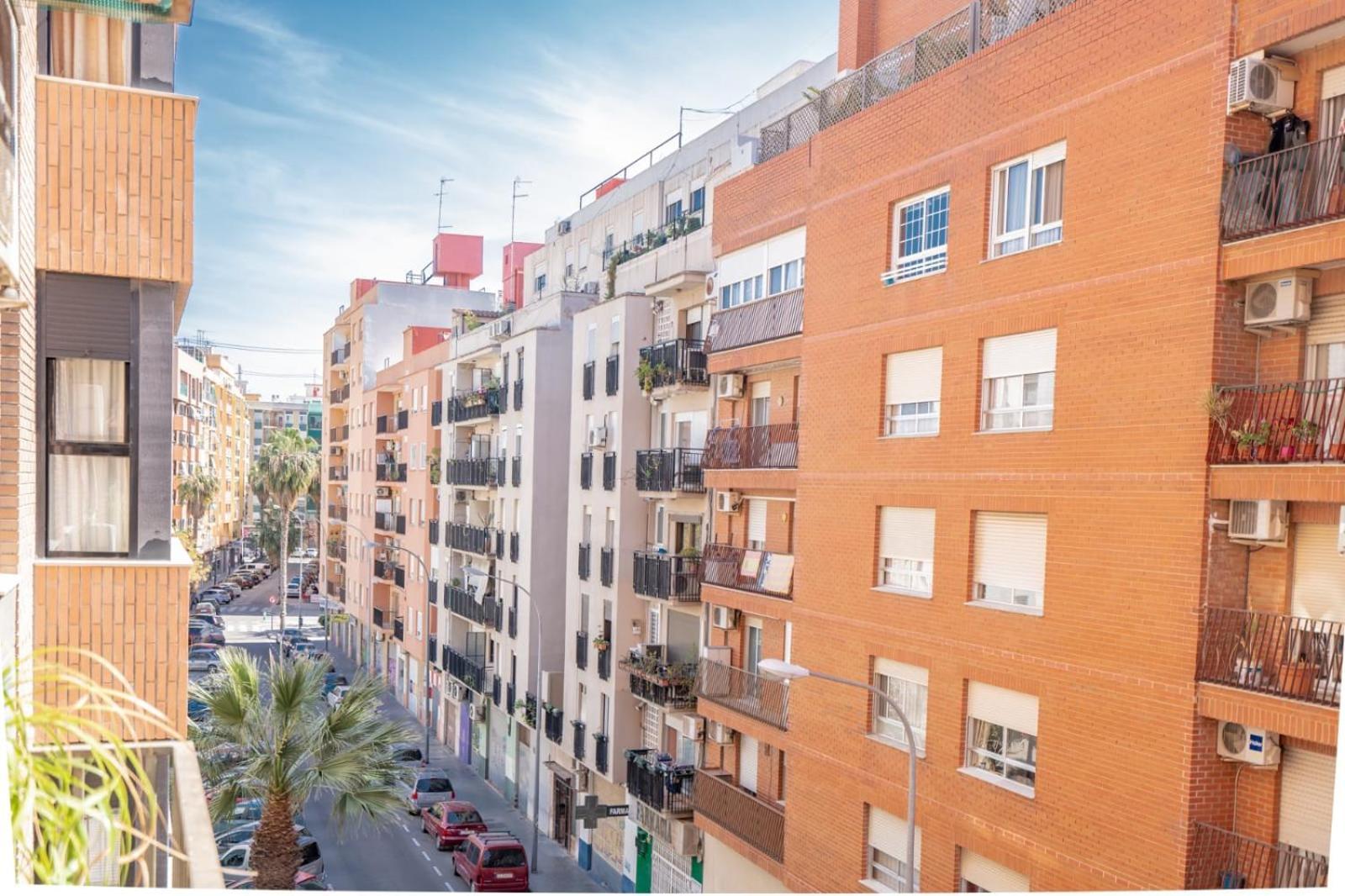 Apartment Monfort Valencia Exteriör bild